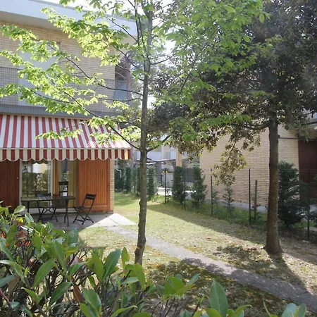 Townhouse With Garden